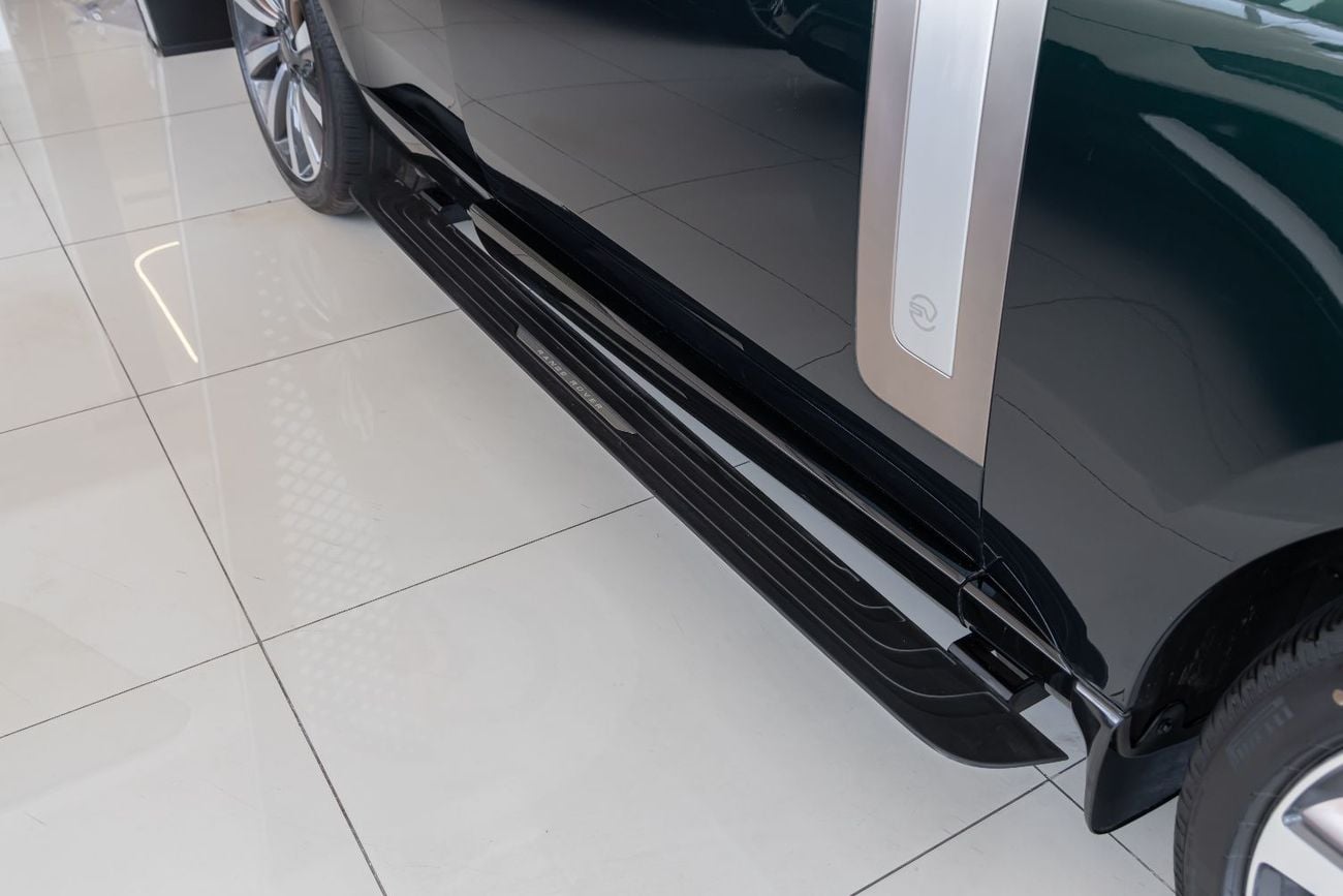 Land Rover Range Rover SV LWB P615 Range Rover | Vogue | SV | GCC | 4.4L Twin-Turbo V8 | SWB | AWD | VIP Rear Seats | 2026