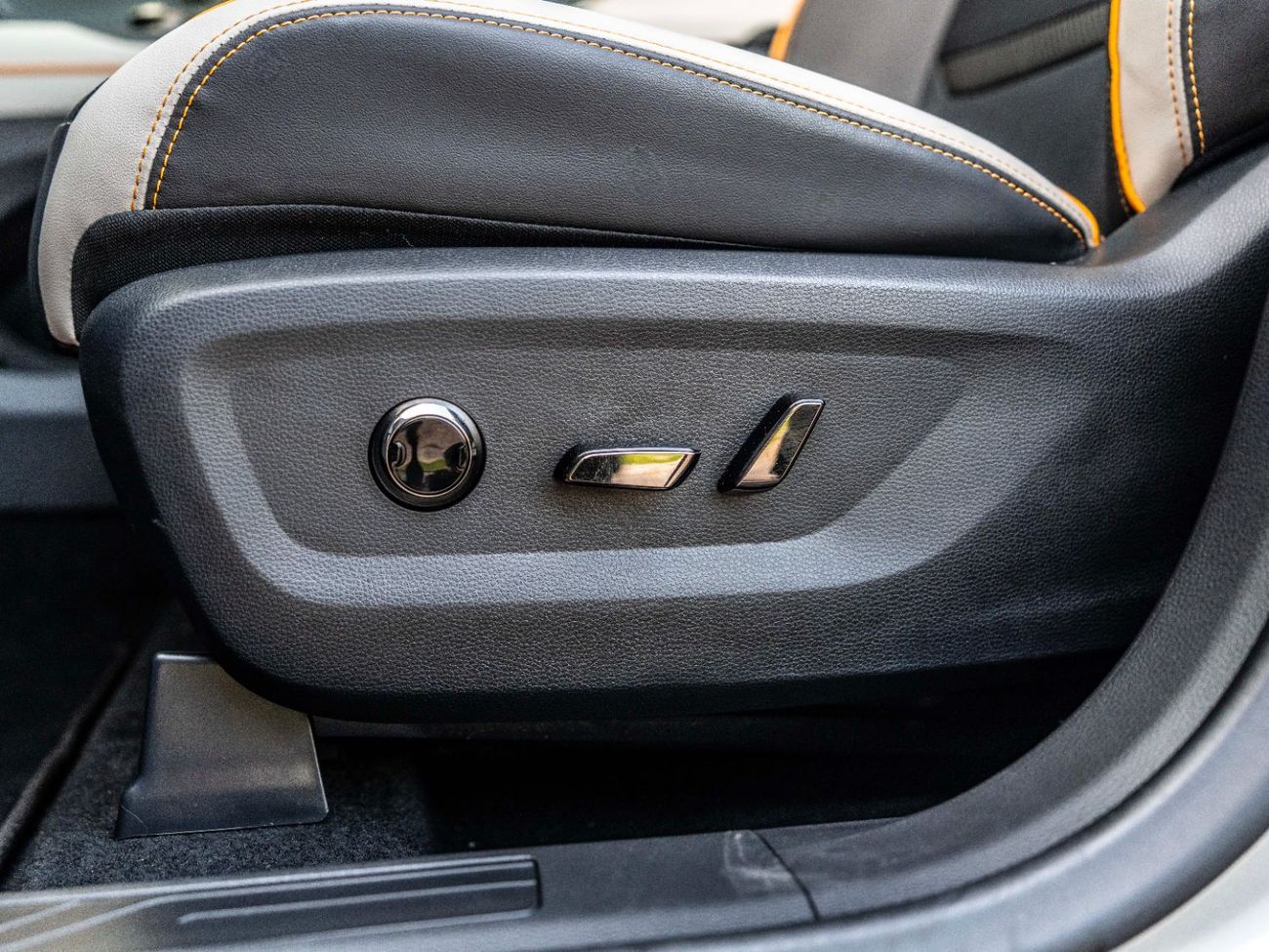 فورد تيريتوري Dark Edition