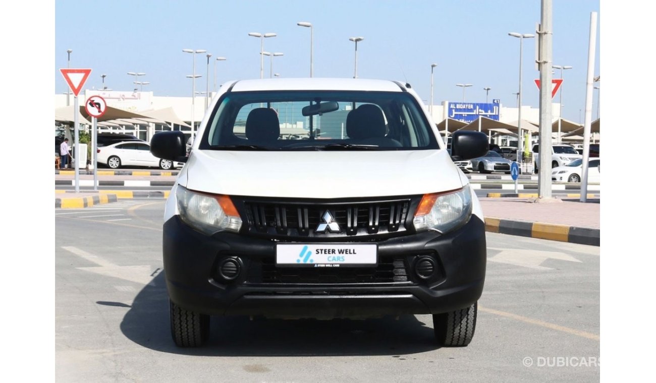 Mitsubishi L200 2016 | L200 4X2 - DOUBLE CABIN PICKUP WITH GCC SPECS AND EXCELLENT CONDITION