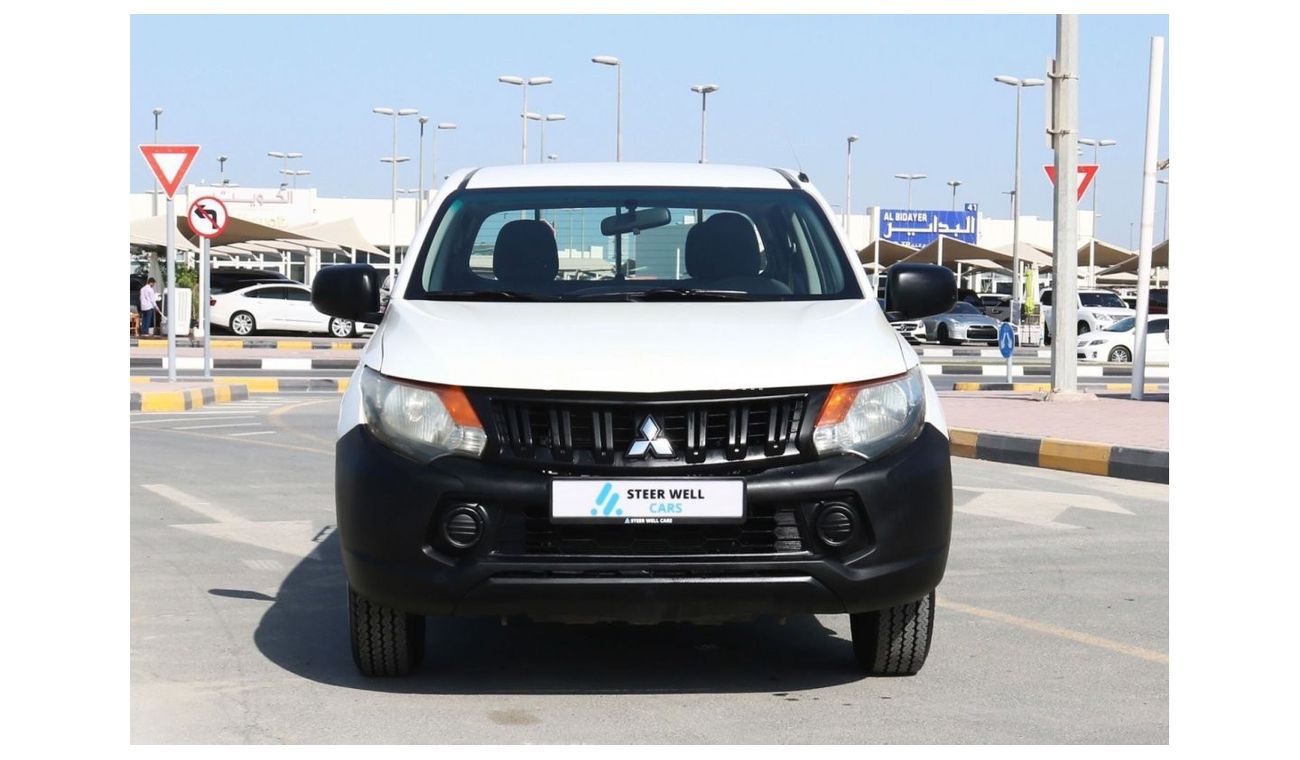 Mitsubishi L200 2016 | L200 4X2 - DOUBLE CABIN PICKUP WITH GCC SPECS AND EXCELLENT CONDITION