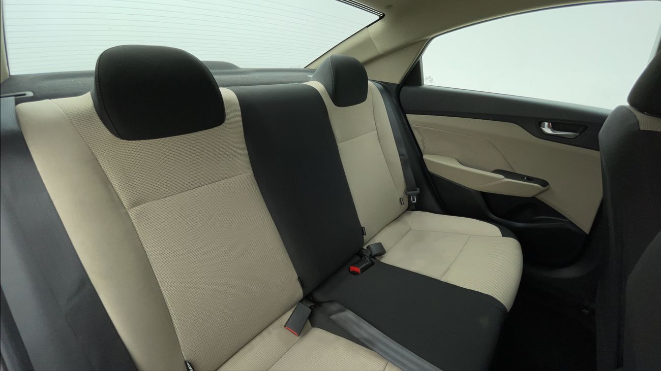 Hyundai Accent GL 1.6 | Zero Down Payment | Free Home Test Drive