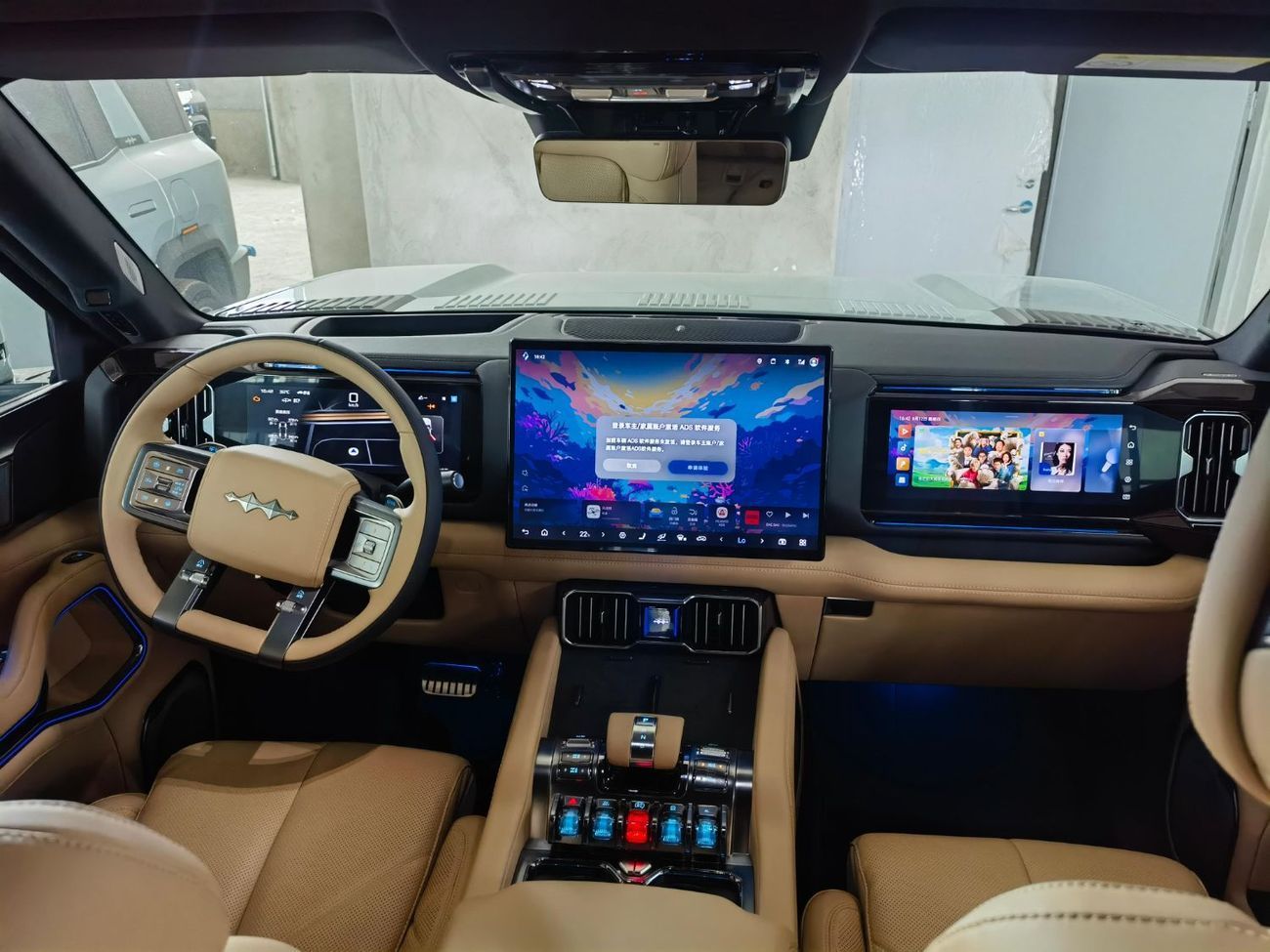 بي واي دي ليوبارد 8 Smart and Brave Flagship Edition (7 Seats)