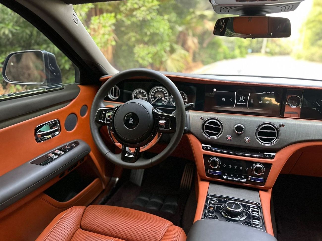 Rolls-Royce Ghost 6.75T Extended Wheelbase | V12 571 HP | GCC Specs | Like New | 4,000 KM