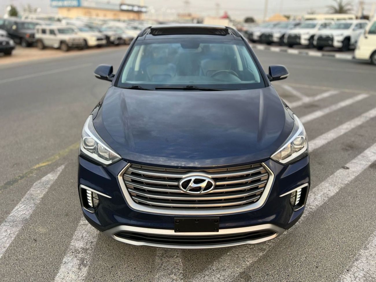 Hyundai Santa Fe 2017 HYUNDAI SANTAFE XL LIMITED FULL PANORAMIC VIEW- 3.3L V6 - 4WHEEL DRIVE - 7 SEATER ELECTRIC AND 