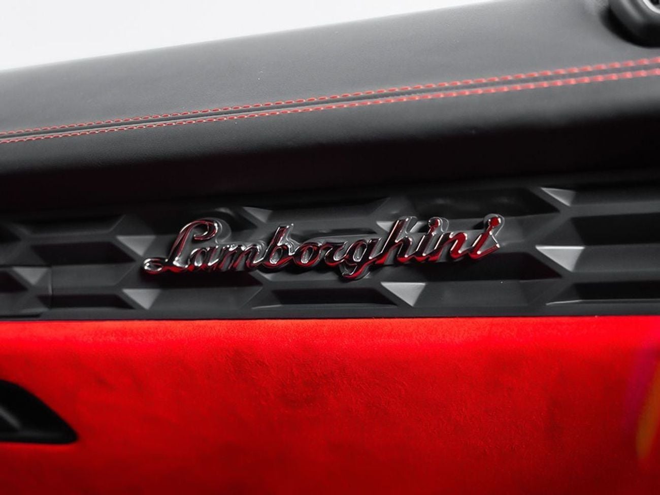 لامبورغيني هوراكان 2016 Lamborghini Huracan LP580-2 Coupe