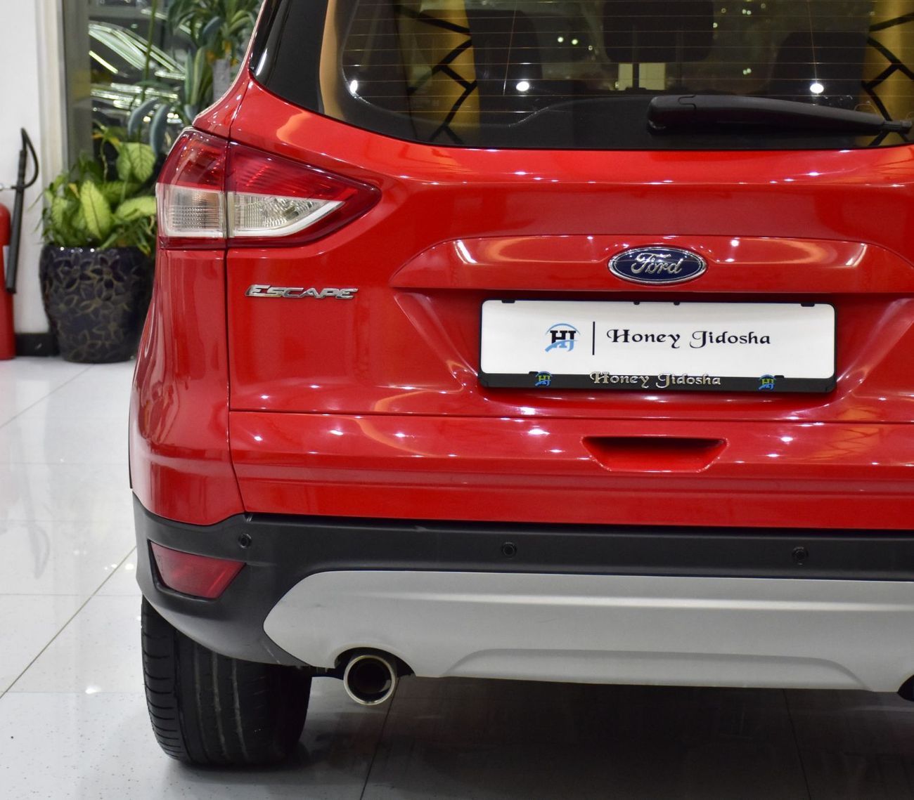 Ford Escape SE EXCELLENT DEAL for our Ford Escape ( 2016 Model ) in Red Color GCC Specs