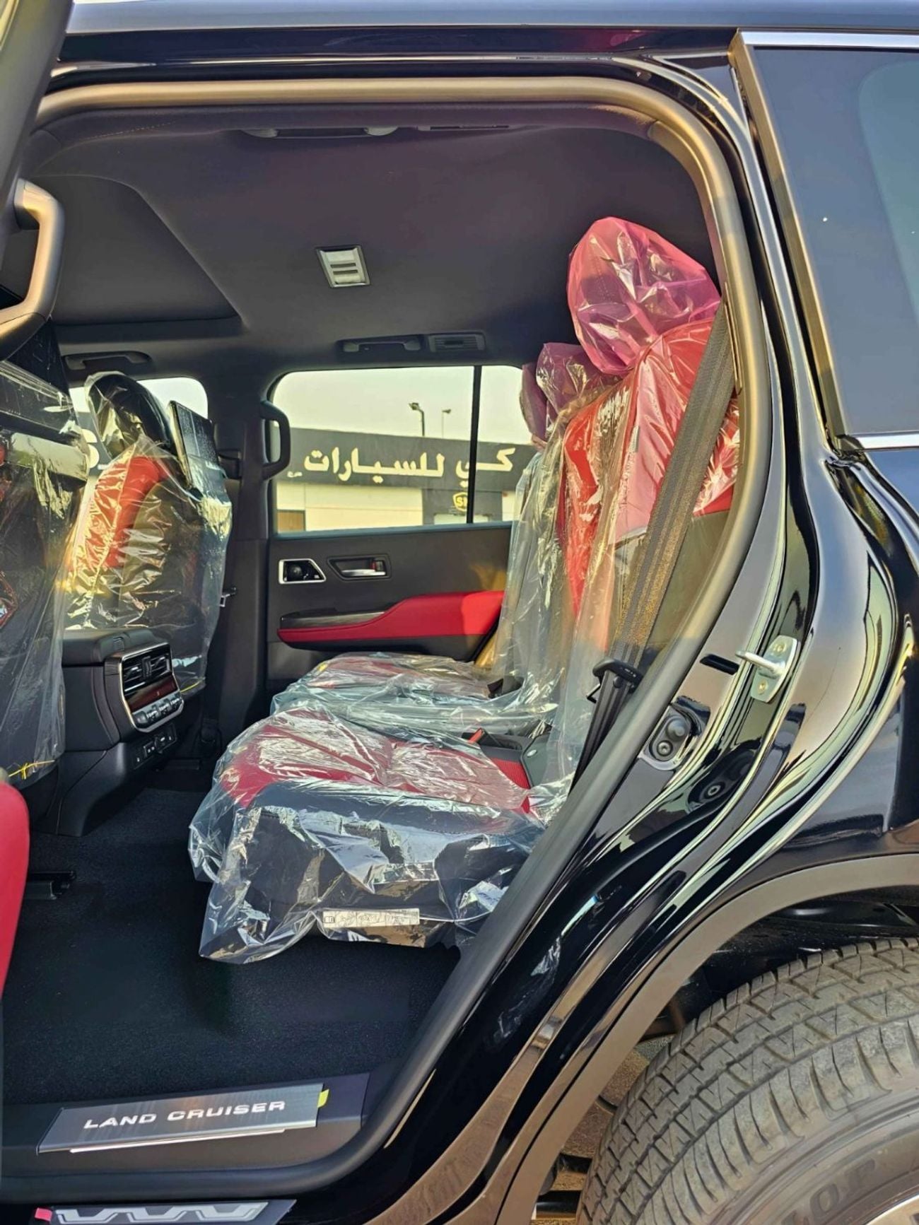 Toyota Land Cruiser VXR 3.3L DIESEL | PWR WITH MEMORY SEATS / HUD / RADAR / JBL SPEAKERS (CODE # LCDVXRHA)