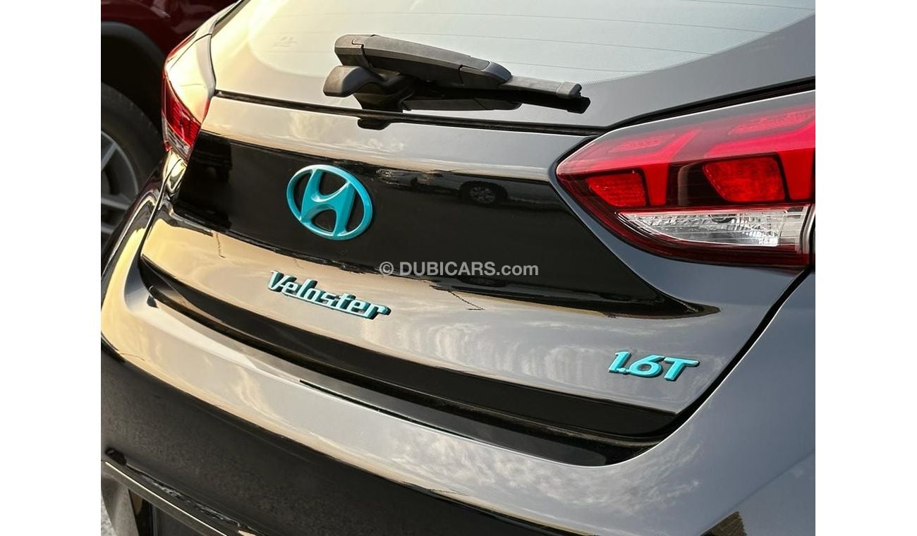 Hyundai Veloster Turbo