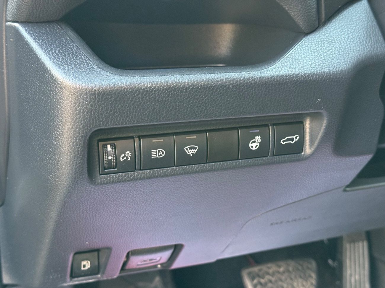 تويوتا راف ٤ 2020 TOYOTA RAV4 XSE HYBRID FULL OPTIONS IMPORTED FROM USA