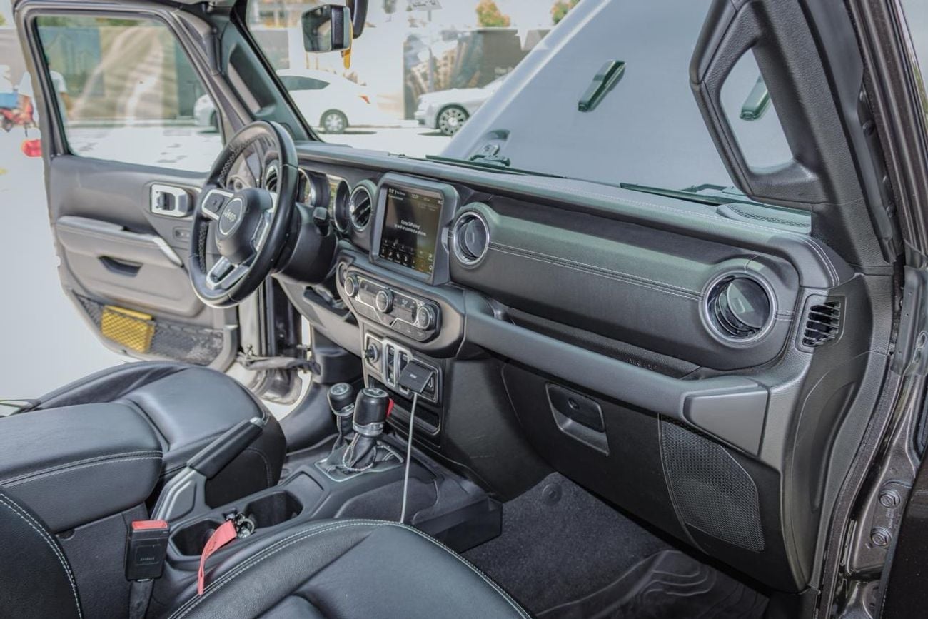 Jeep Wrangler Sahara