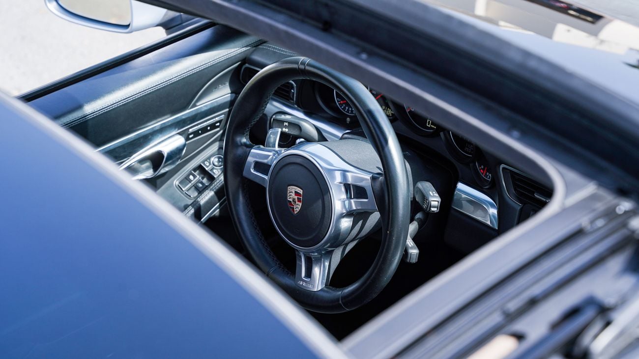 بورش 911 Turbo 3.8L (520 HP) Coupe