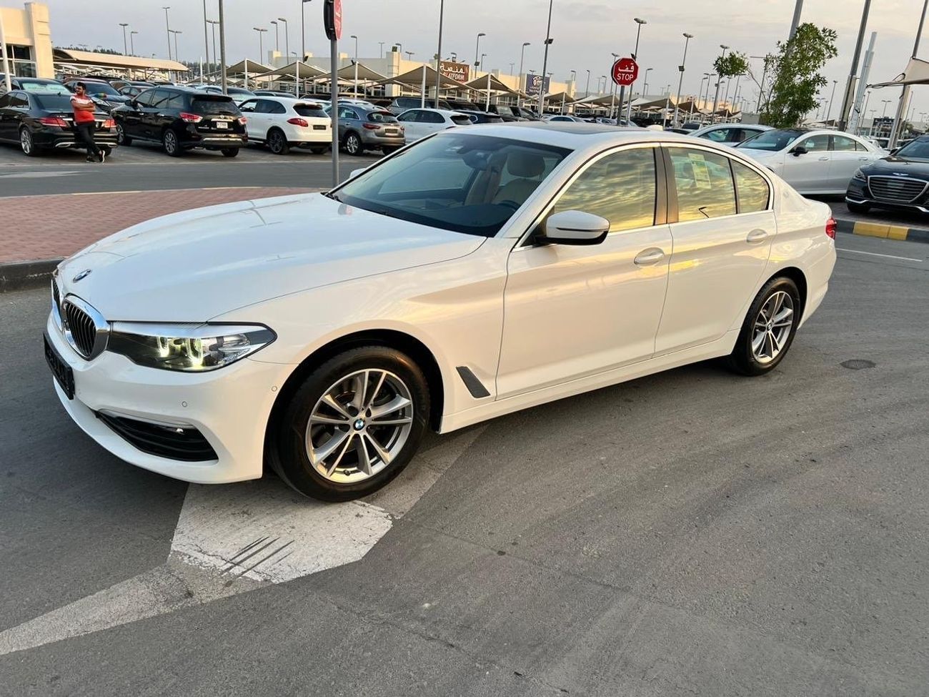 Used BMW 520i Std 2020 for sale in Dubai - 759853