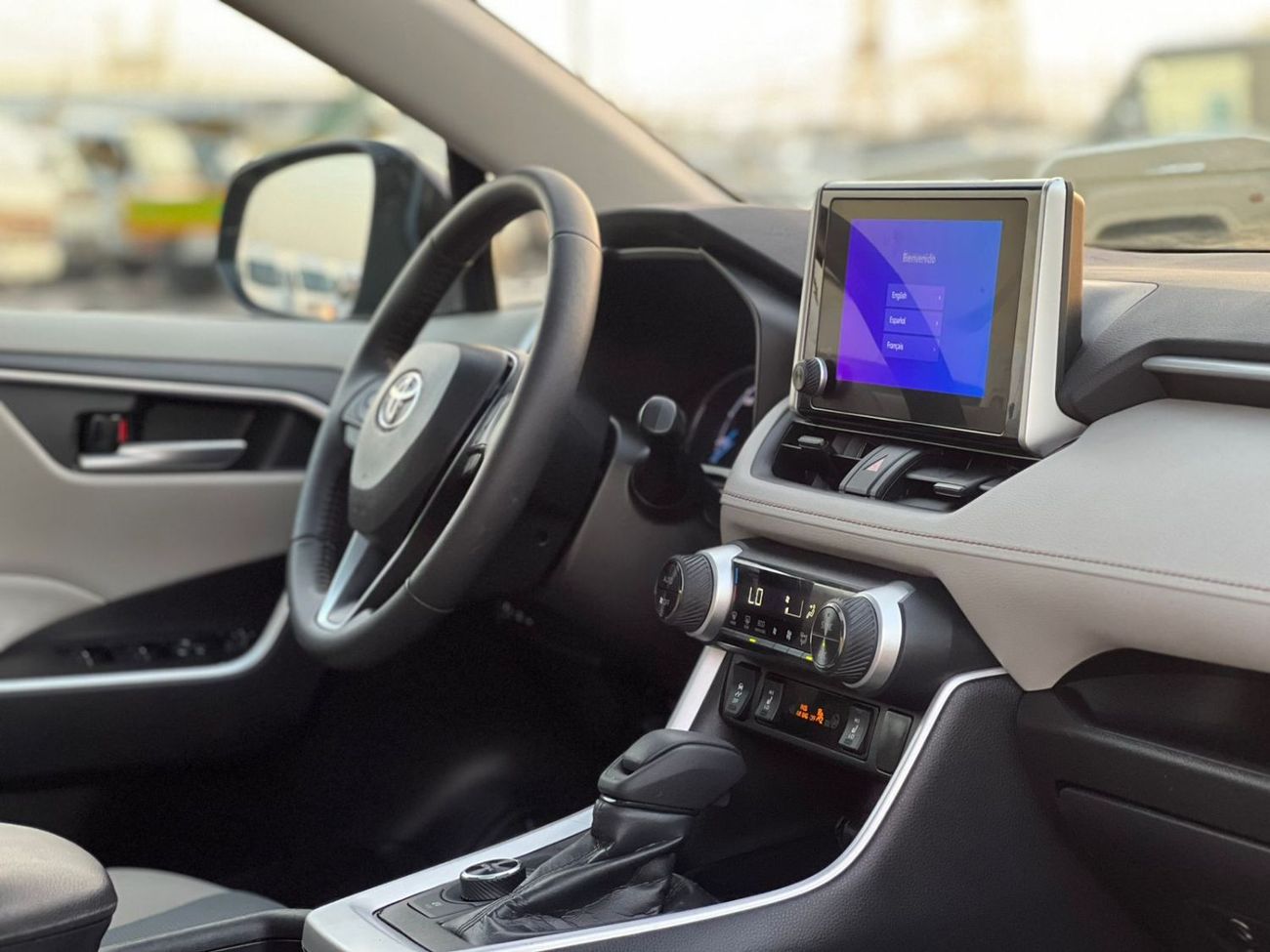 Toyota RAV4 2025 Toyota Rav4 Hybrid HEV XLE Premium Full Option 2.5L V4 - Push Start With Radar - AWD 4x4 - Trun