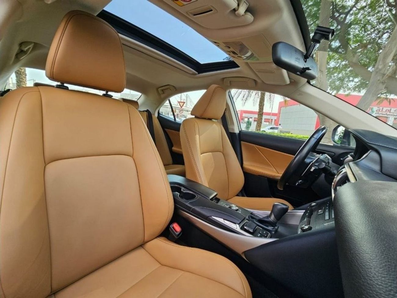 Lexus IS300 Premier GCC 2020 FULL OPTION UNDER WARRANTY V4 TWIN TURBO