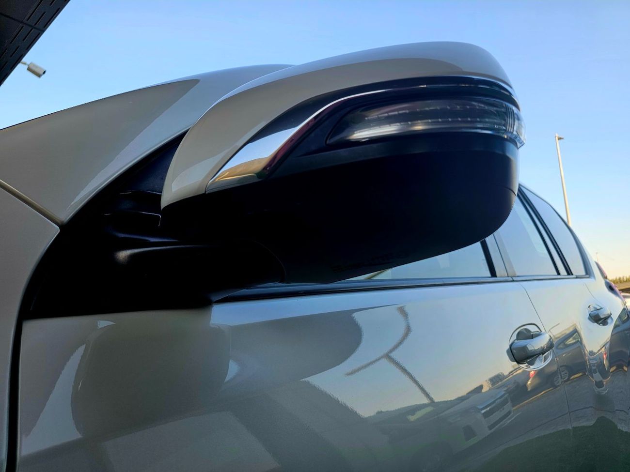 Toyota Prado GXR/ SUNROOF LEATHER/ V6 4.0L 4WD/ LOW MILEAGE