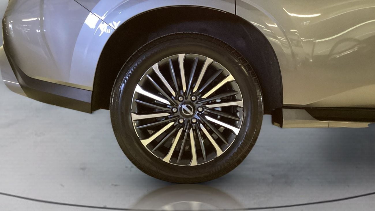 Nissan Patrol LE Platinum City | Guaranteed Warranty | 0 Down Payment