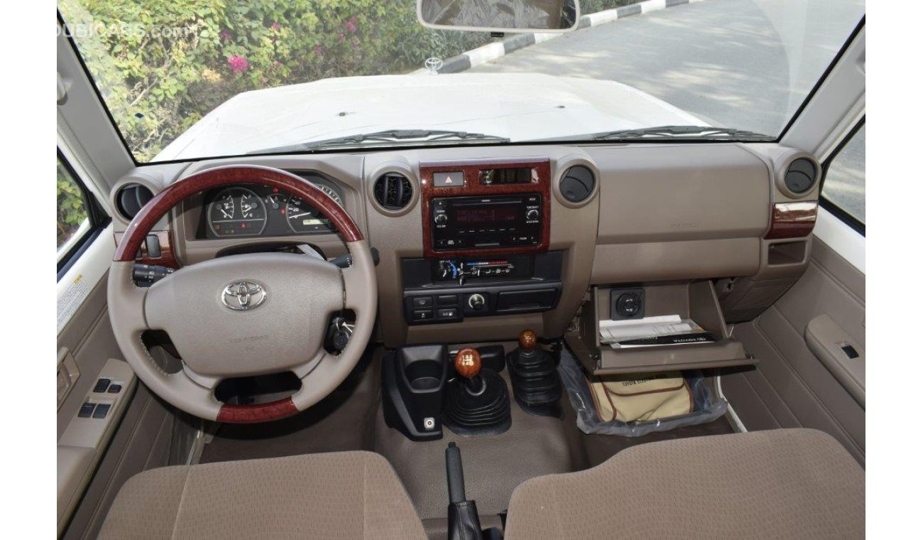 Toyota Land Cruiser Hard Top Long Wheel Base Hardtop Special V8 4.5L Turbo Diesel 9 Seat 4WD Manual Transmission Wagon (Export o
