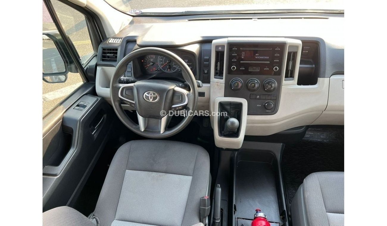 Toyota Hiace 2020 Toyota Hiace 3.5L V6 - Patrol - Manual - 13 Seater - GCC Specs