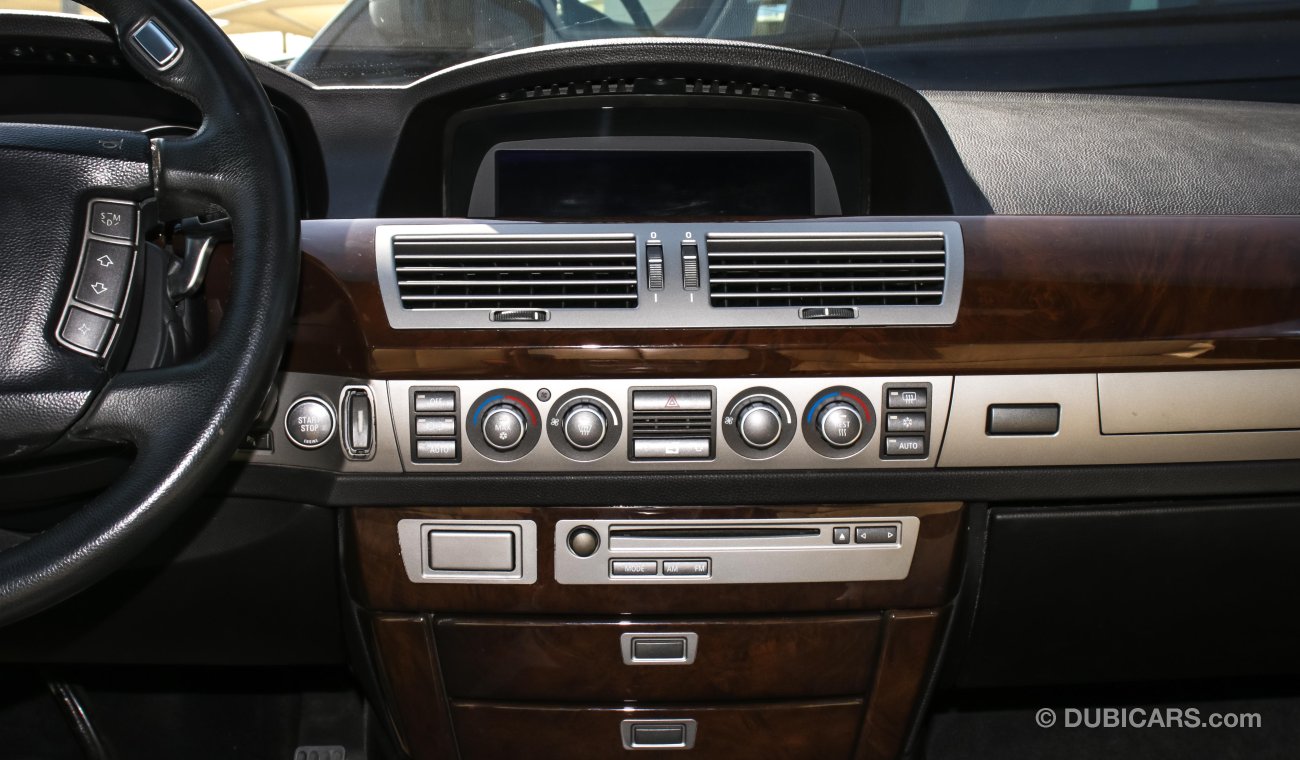 BMW 750Li i