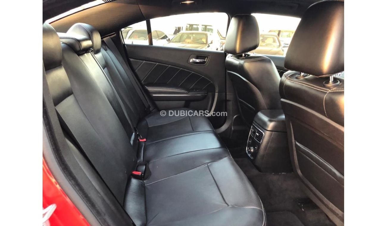 Dodge Charger Dodge Charger RT Engine 5.7 model 2014 GCC car prefect condition full option full option leather sea