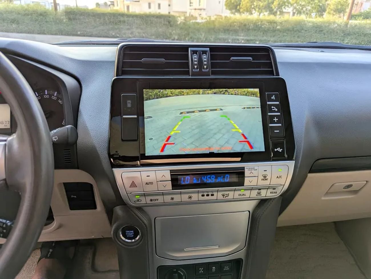 Toyota Prado VXR 2022 GCC Specs - Interior and Exterior Excellent Condition