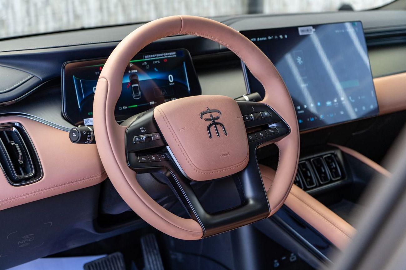 بي واي دي سونغ ل Fuel: Electric Motor Power: 230 kW Motor Torque: 360 Nm Driving Range: 662 km Battery Capacity: 87.0