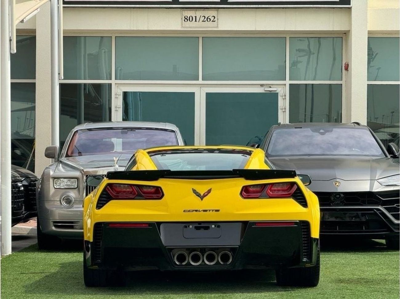 شيفروليه كورفت شيفروليه كورفت C7 جراند سبورت 2018 فل كاربون فايبر  وارد بحاله ممتازه