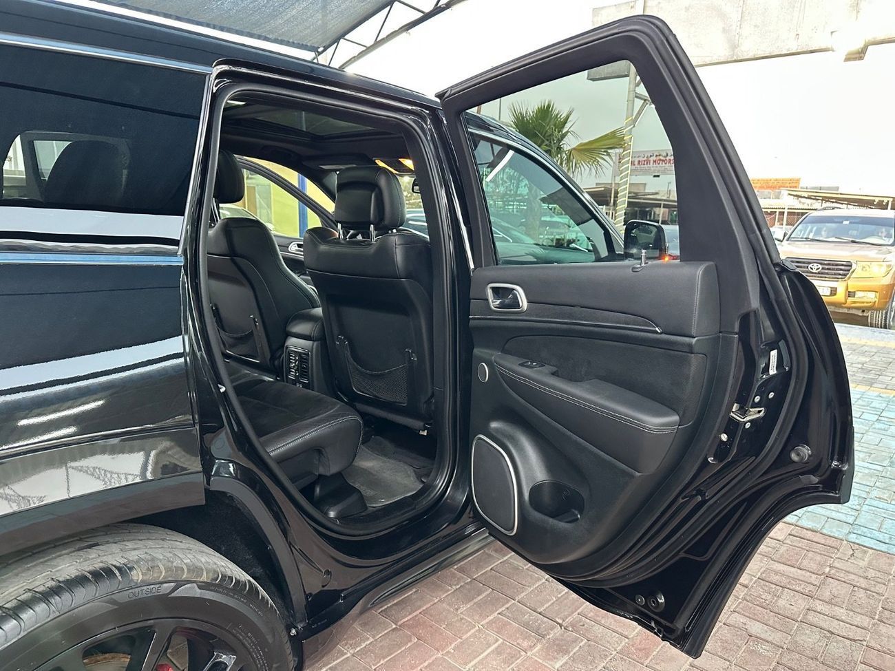 Jeep Grand Cherokee SRT8 6.4L