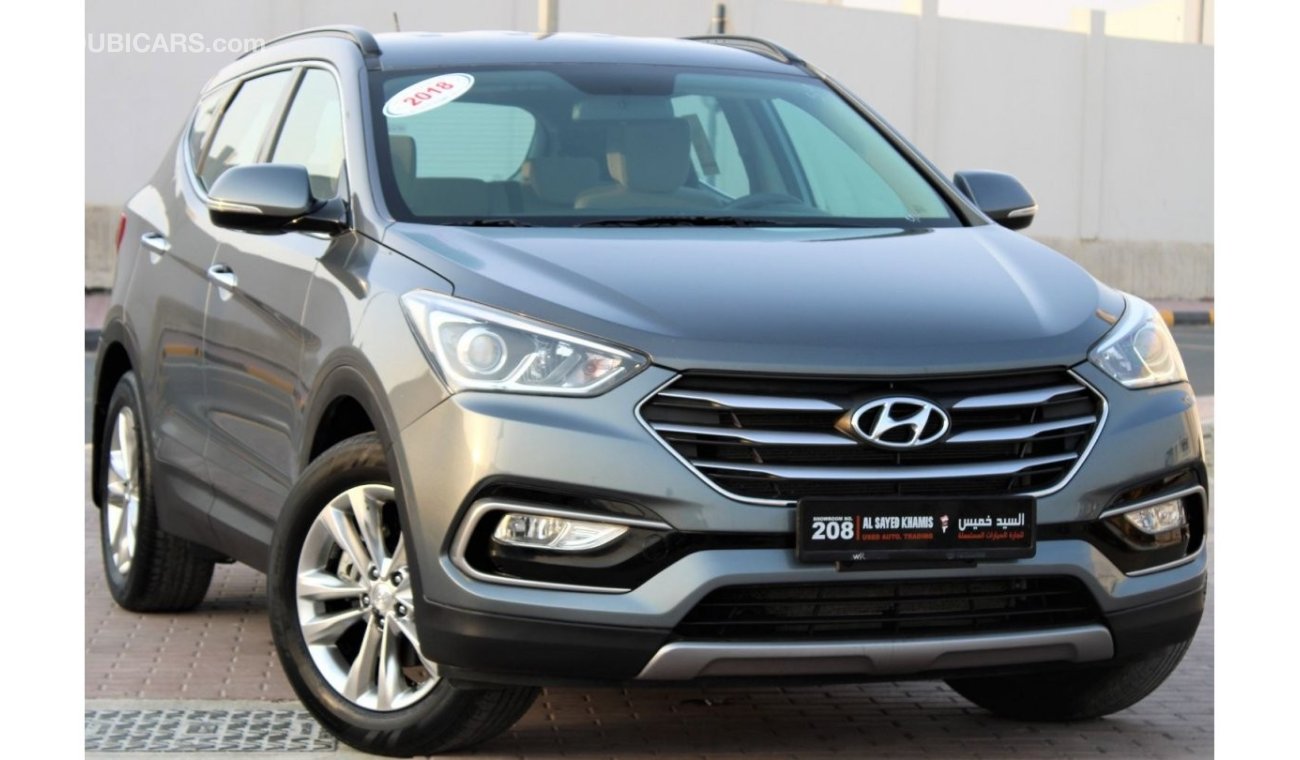 Hyundai Santa Fe Hyundai Santa Fe 2018 GCC 6 cylinder in excellent condition without accidents, very clean from insid