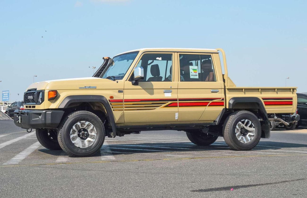 تويوتا لاند كروزر بيك آب TOYTOA LAND CRUISER 79 4.0L 4WD AT DC PICKUP 2025