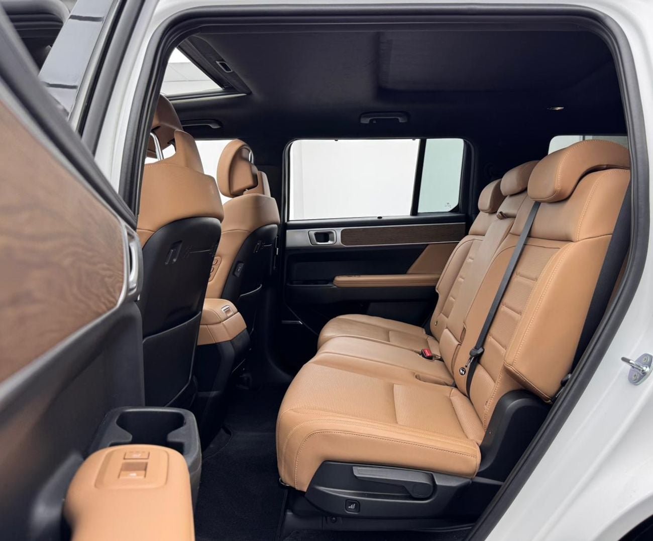 هيونداي سانتا في 2024 Hyundai Santa Fe Calligraphy, 2029 Hyundai Warranty + Service Pack, 7 Seater, Fully Loaded, GCC