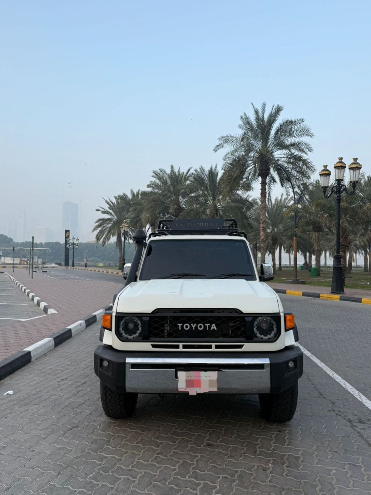 Toyota Land Cruiser Pick Up 2017Model modified 2024 4.5 Diesel engine v8 colour white Transmission Manual Interior grey 5seater