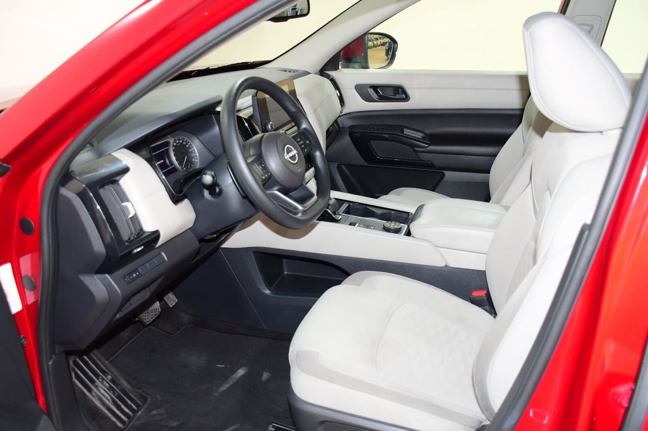 Nissan Pathfinder S 2.0
