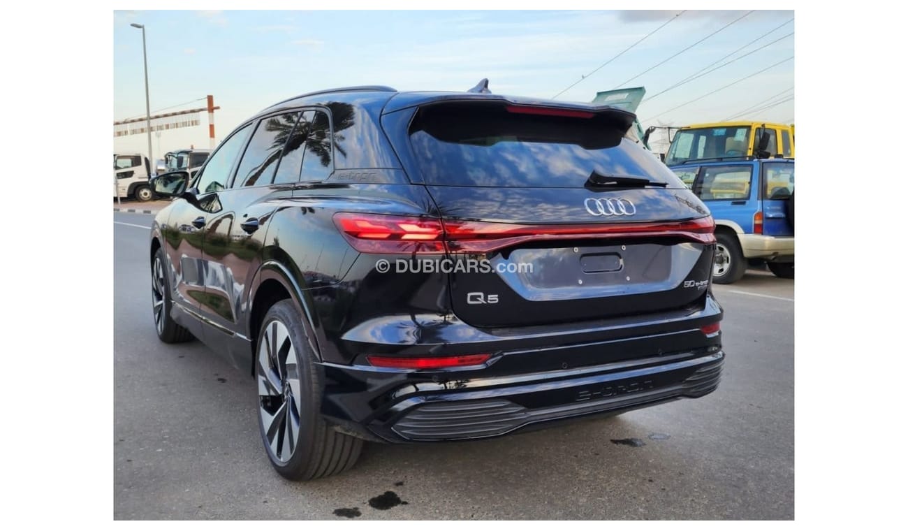 Audi Q5 Audi Q5 E tron full electric car SUV 6 seats 2022 AWD