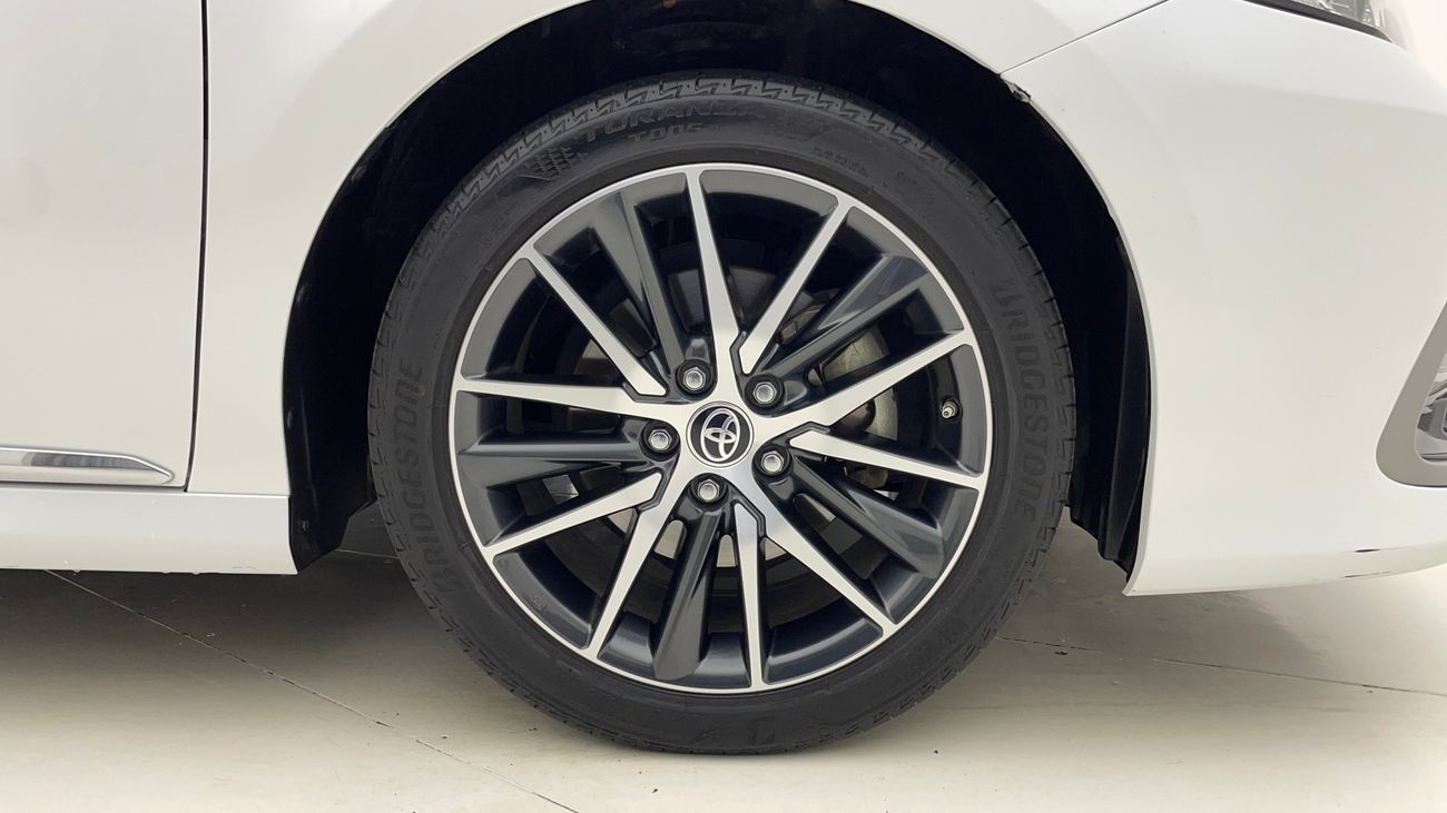 تويوتا كامري GLE 2.5 | بدون دفعة مقدمة | اختبار القيادة في المنزل