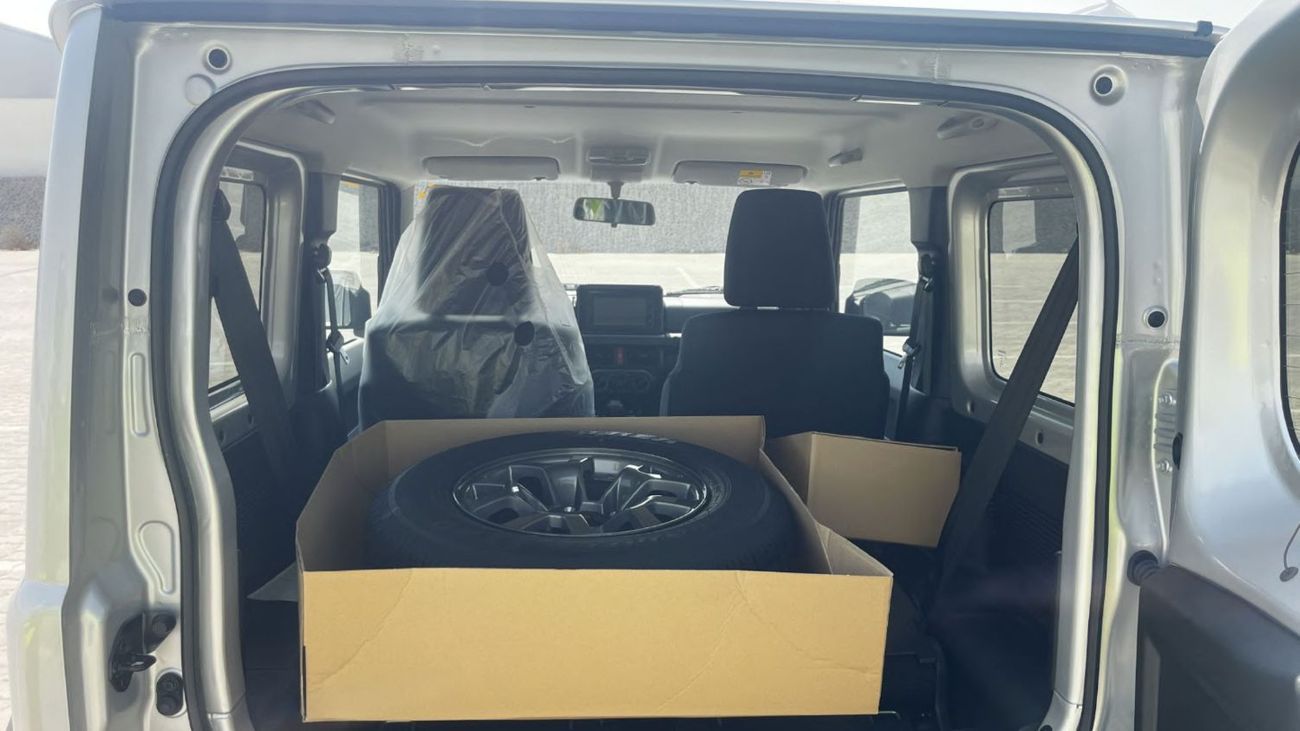 سوزوكي جيمني 3-Door GL 1.5L 4WD 4AT