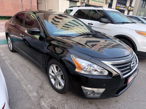 نيسان ألتيما