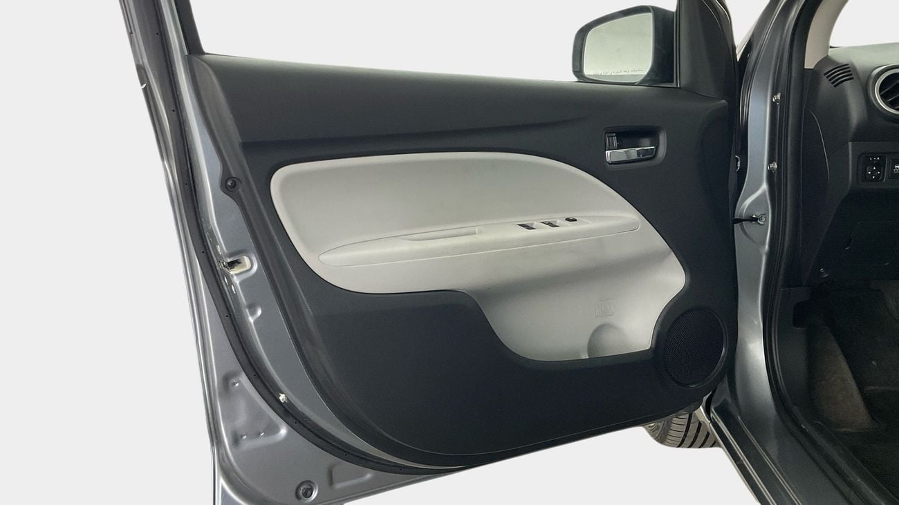 ميتسوبيشي اتراج GLX Full | شامل الضمان | 0 ﺪﻔﻋﺓ ﺃﻮﻟﻯ