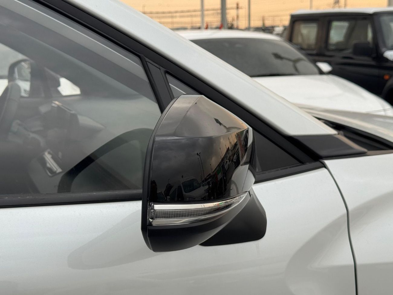 Toyota Corolla Cross Facelift 2.0L HEV FWD 2025 Export Price @ 72,500 AED