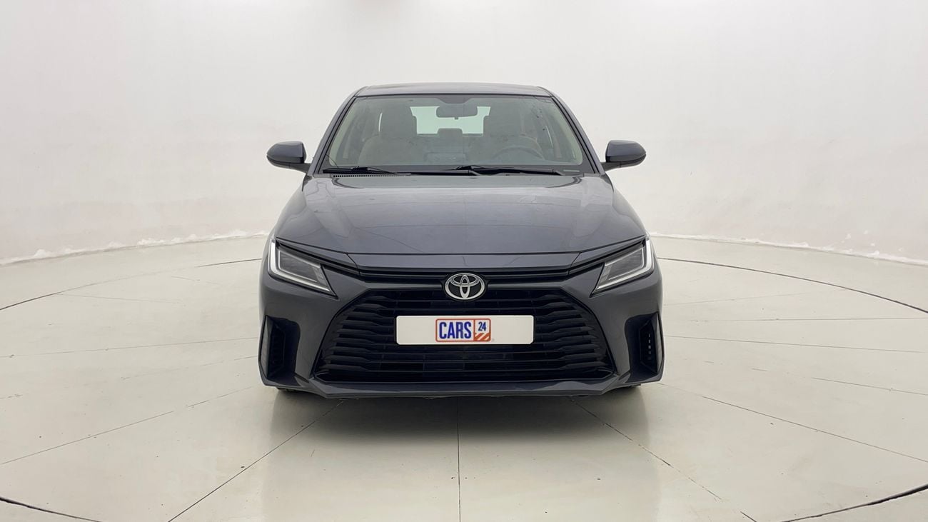 تويوتا يارس E 1.5 | بدون دفعة مقدمة | اختبار القيادة في المنزل