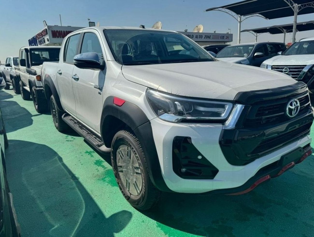 Toyota Hilux 4.0L PETROL V6 2025