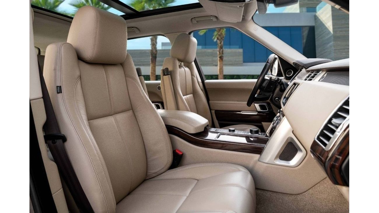 Land Rover Range Rover Vogue SE 5.0 | 3,372 P.M (4 Years)⁣ | 0% Downpayment | Excellent Condition!