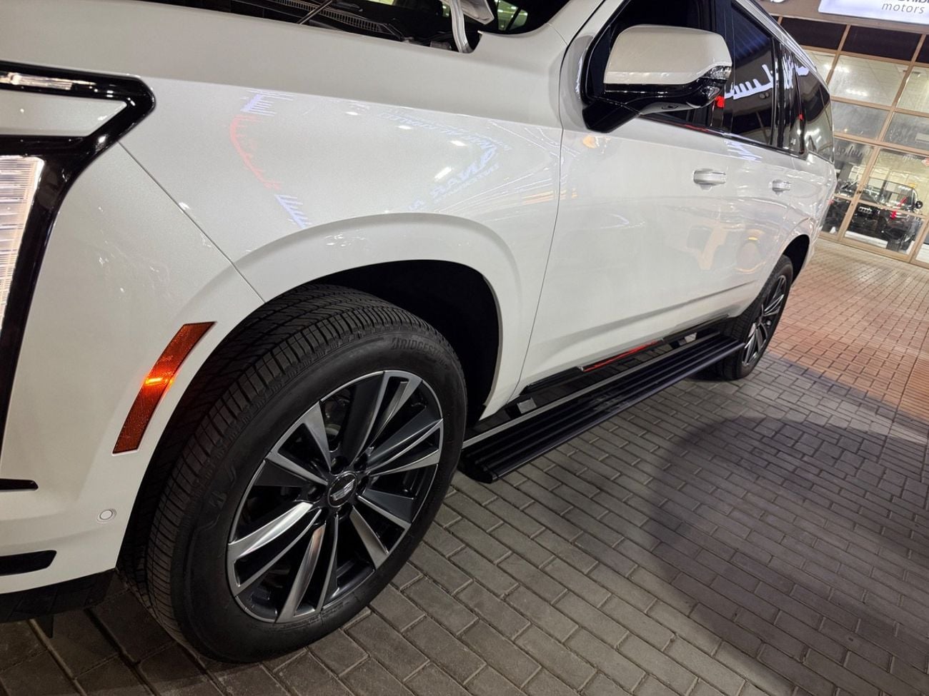 Cadillac Escalade LUXURY