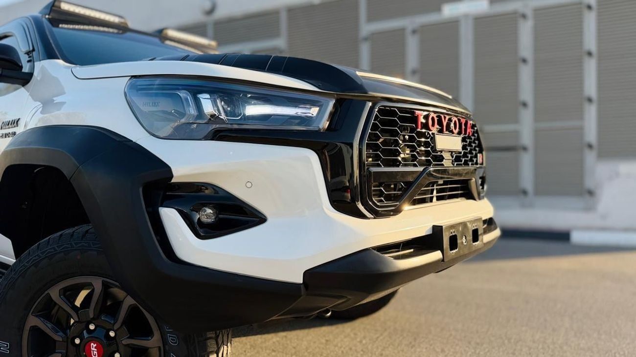 Toyota Hilux ADVENTURE GR kitt install
