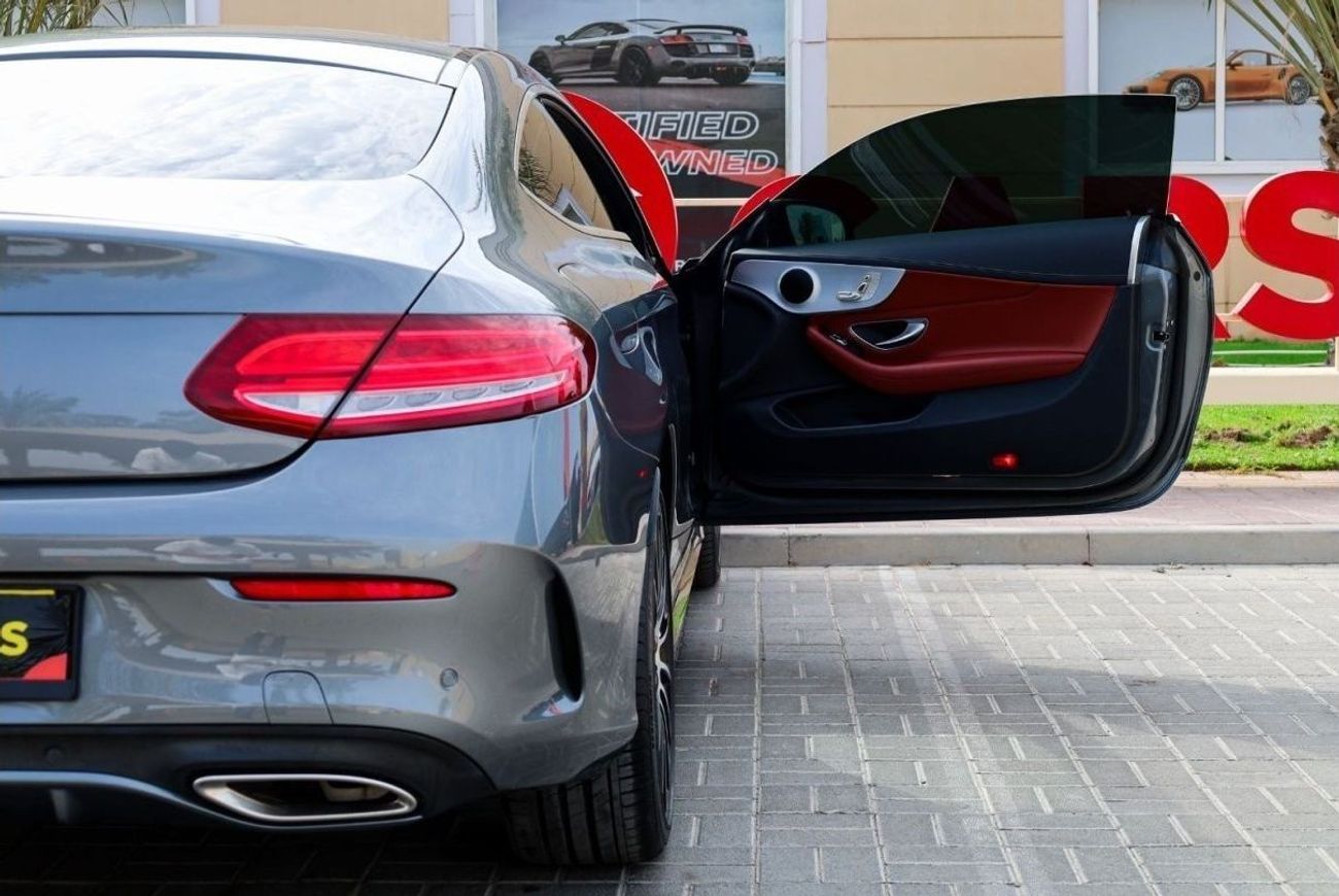 مرسيدس بنز C 200 كوبيه Mercedes-Benz C200 Coupe AMG Pack 2018 GCC under Warranty with Flexible Down-Payment.