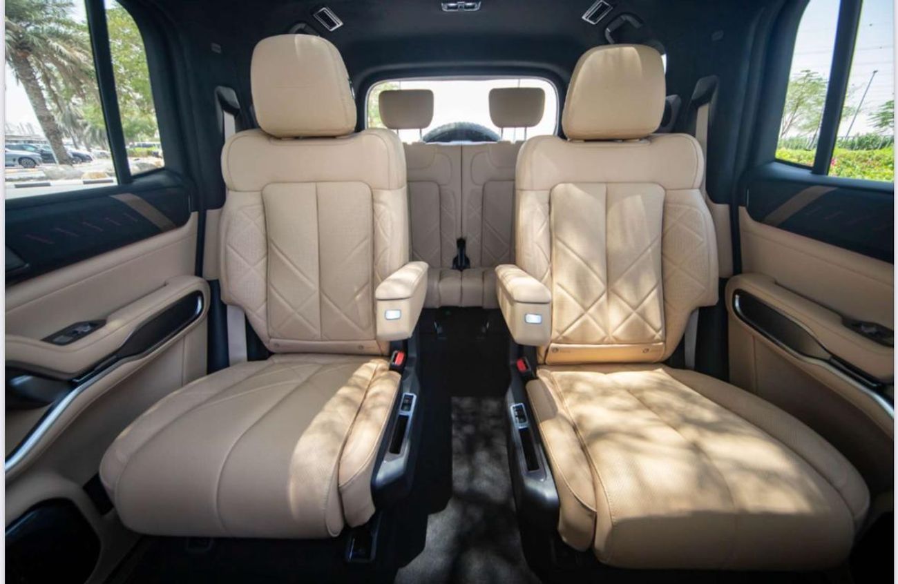 BYD Leopard 8 Smart and Brave Flagship Edition (6 Seats)