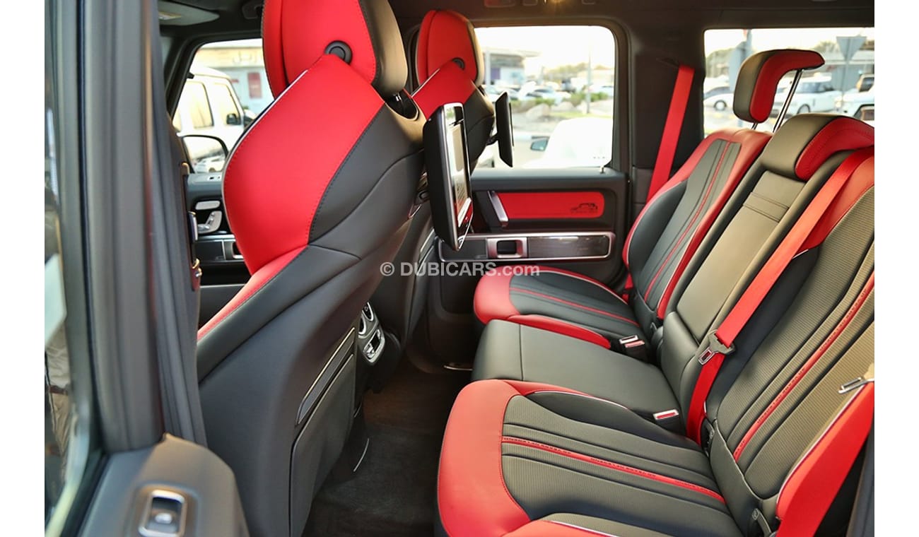 Mercedes-Benz G 500 2020 with (40 Years of G-Class Logo)