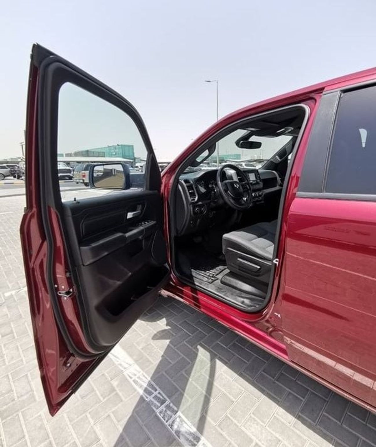 RAM 1500 Dodge RAM Bighorn - 2022 - Maroon