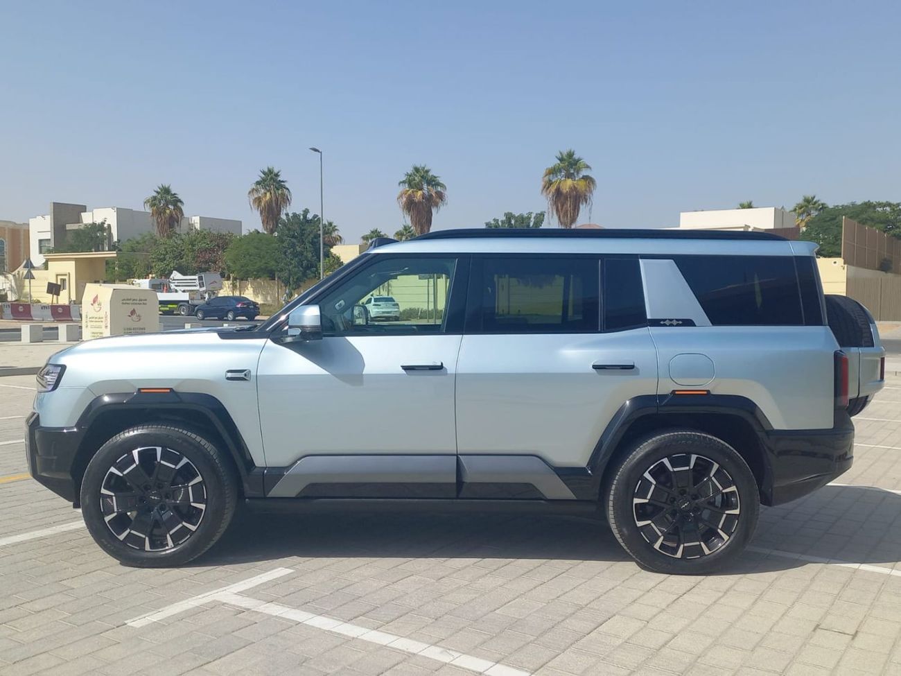 BYD Leopard 8 Smart and Brave Flagship Edition (6 Seats)