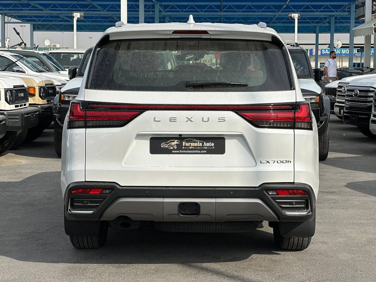 Lexus LX 700h Urban Signature 3.5L HEV A/T // 2026 // Full With Radar & Head Up Disable , 360 Camera , Wireless Ch